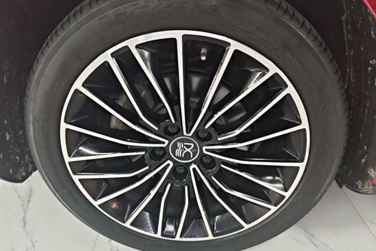 BYD Han 2022 car image #10