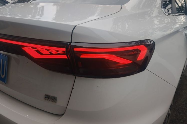 GEELY Emgrand 2022 car image #8