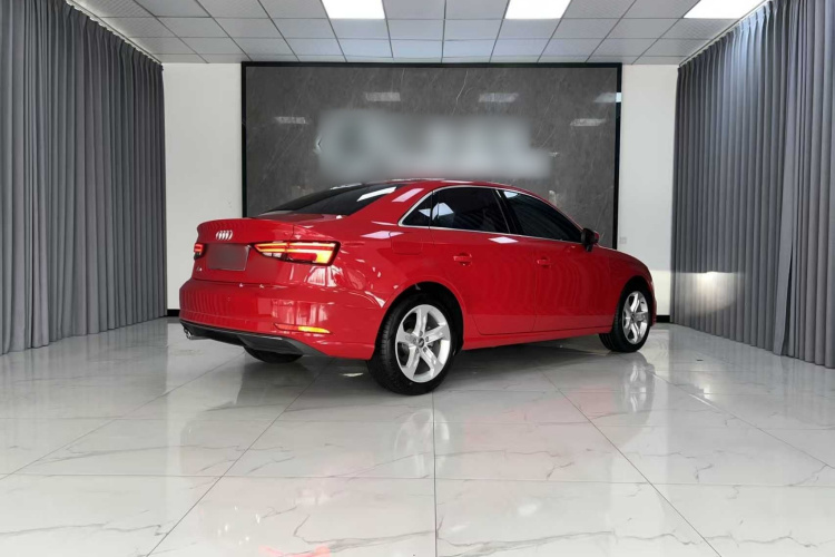 Audi A3 2019 car image #6