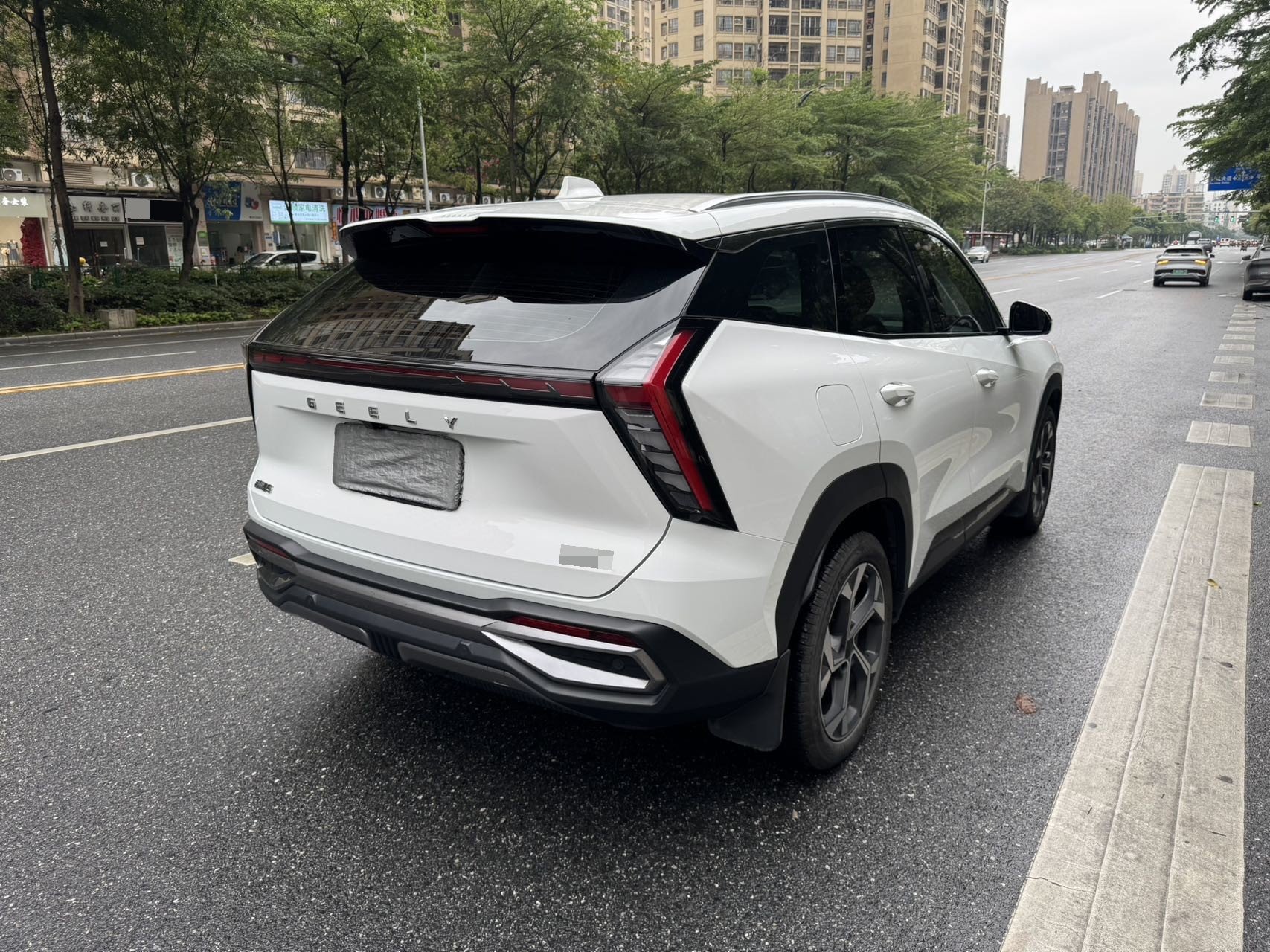 GEELY Boyue L 2024 car image #6