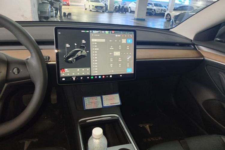 Tesla Model 3 2021 #13 Tesla Model 3 2021 car image #13