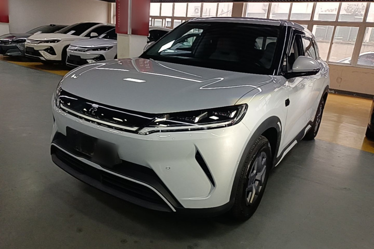 BYD YuanUP 2025 #2 BYD YuanUP 2025 car image #2