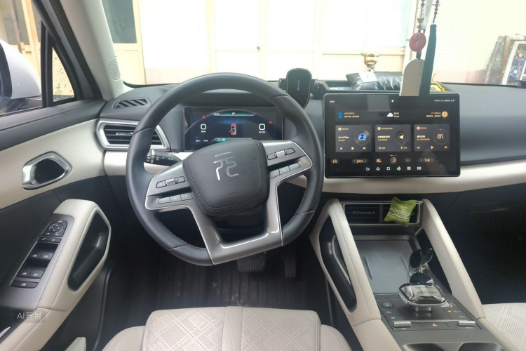 BYD YuanUP 2024 car image #12