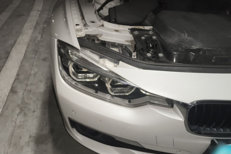 BMW 3 Series 2017 car image #8