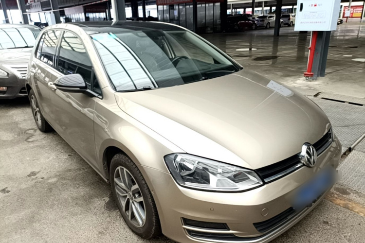 Volkswagen Golf 2017 car image #4