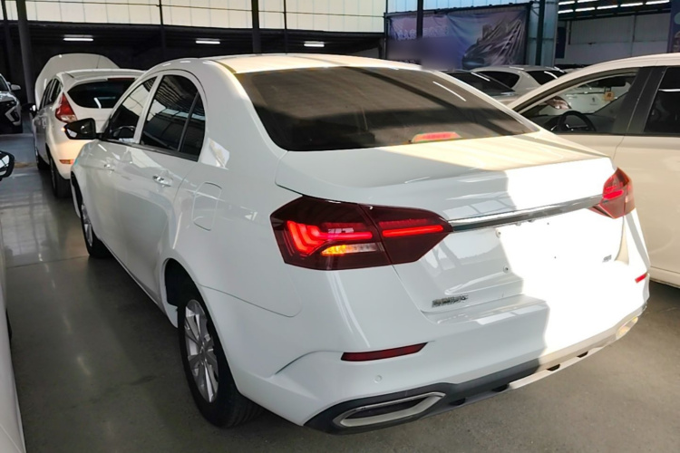GEELY Emgrand 2021 #5 GEELY Emgrand 2021 car image #5