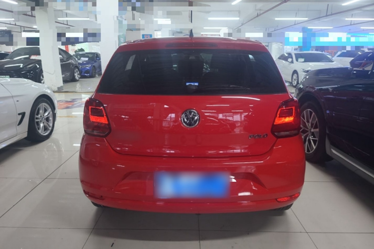 Volkswagen Polo 2016 car image #6