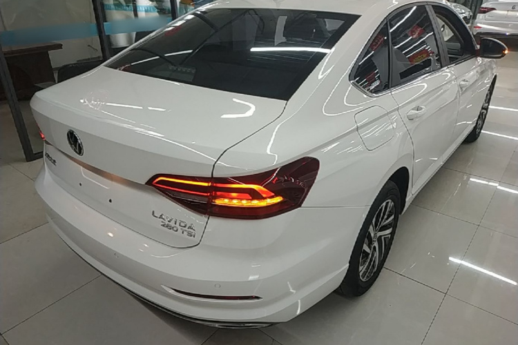 Volkswagen Lavida 2022 car image #7