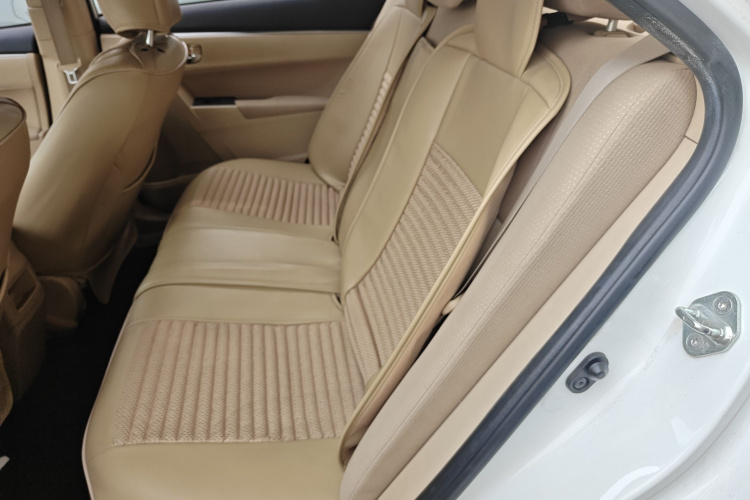 Toyota Corolla 2016 #19 Toyota Corolla 2016 car image #19