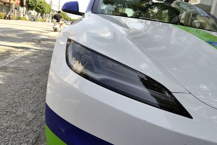 Tesla Model 3 2025 #8 Tesla Model 3 2025 car image #8