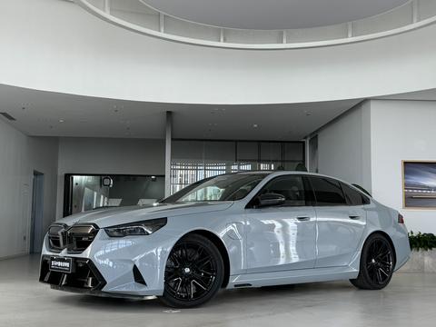 BMW M5 New Energy BMW M5 New Energy car image