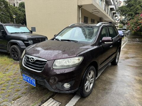 Hyundai Santa Fe Classic 2010 car image 