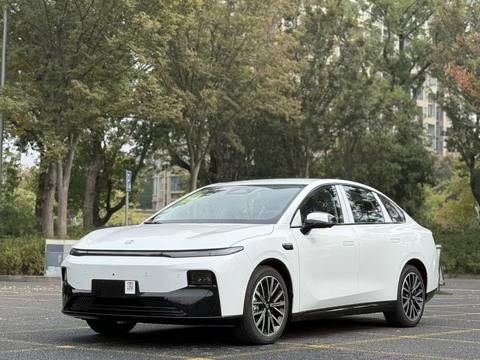 Leapmotor B01 汽车图片 