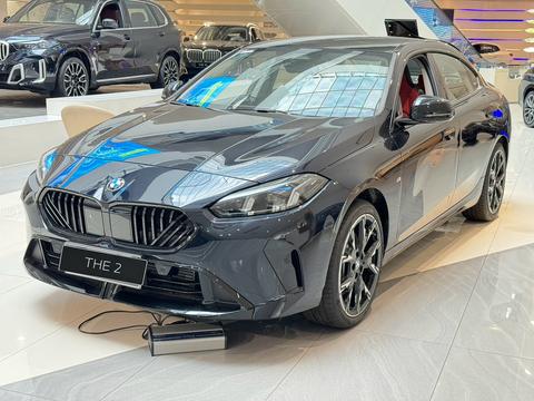 BMW 2 Series car image 