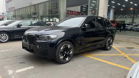 BMW iX3 2024 car image 