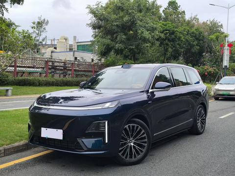 Deepal S09 2025 car image 