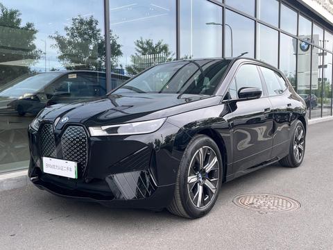 BMW iX 2024 car image 