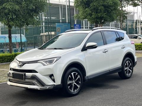 Toyota RAV4 Hybird E+ 2016 Toyota RAV4 Hybird E+ 2016 immagine di auto