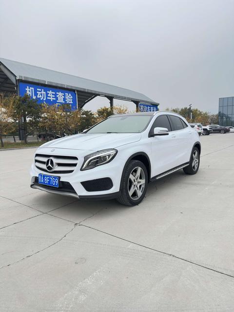 Mercedes-Benz GLA Class (Imported) 2015 car image 