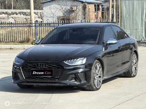 Audi A4 2022 car image 