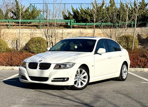 BMW i5 M60 2011 car image 