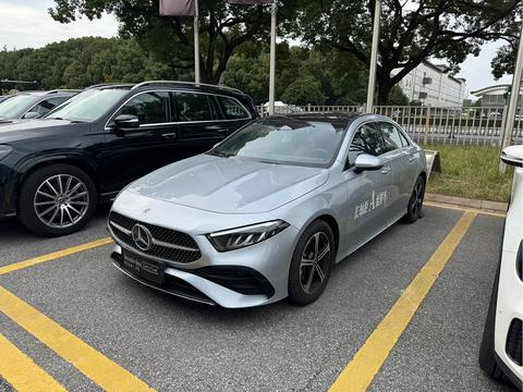 Mercedes-Benz AMG GT New Energy 2023 汽车图片 