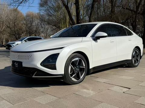 Wuling Starlight 2023 汽车图片 