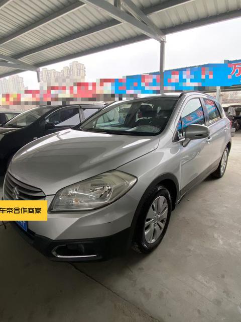 Suzuki S-Cross 2015 صورة سيارة 