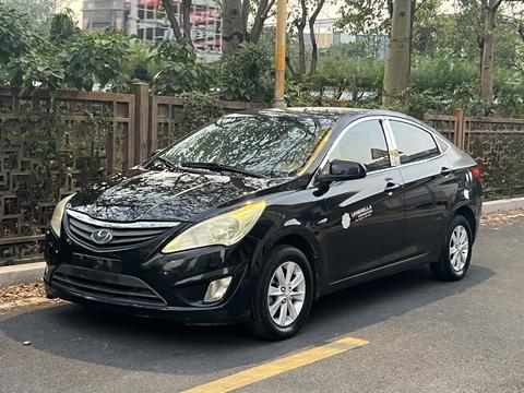 Hyundai Reina 2010 car image 