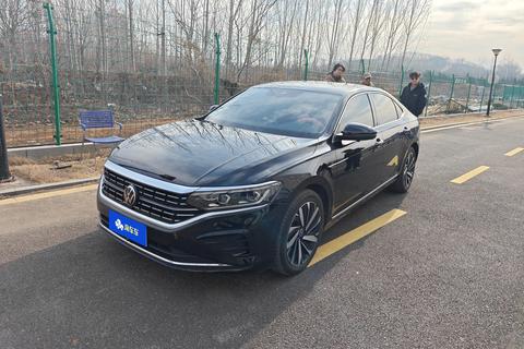 Volkswagen Passat 2021 car image 