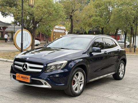 Mercedes-Benz GLA Class 2015 car image 