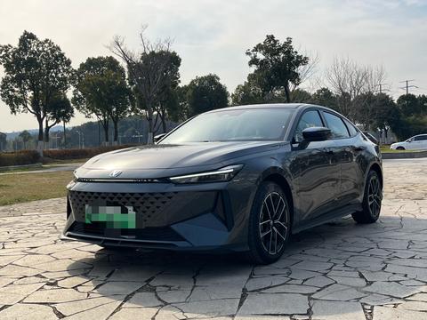 Changan UNI-V iDD 2024 car image 