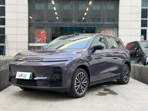 Leapmotor B10 2025 汽车图片 