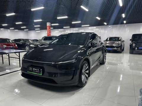 Tesla Model Y 2025 car image 