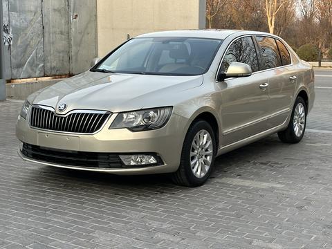 Skoda Superb 2014 汽车图片 