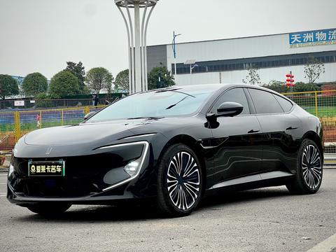 Avatr 2024 car image 