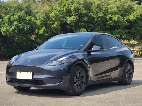 Tesla Model Y 2024 Tesla Model Y 2024 car image