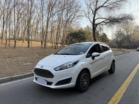 Ford Fiesta 2014 car image 