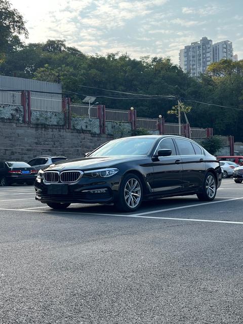 BMW 5 Series 2017 car image 