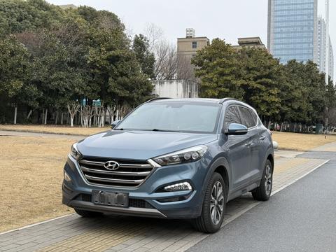 Hyundai Tucson 2015 car image 
