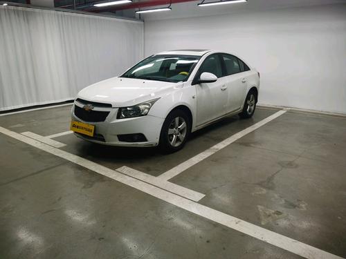 Chevrolet Cruze 2013 immagine di auto 