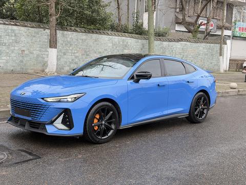 Changan UNI-V 2022 immagine di auto 