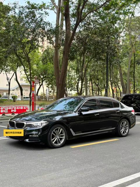 BMW 5 Series 2018 car image 