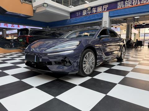 Denza 2024 immagine di auto 