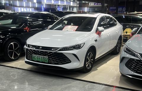 BYD Qin Plus 2025 imagem de carro 