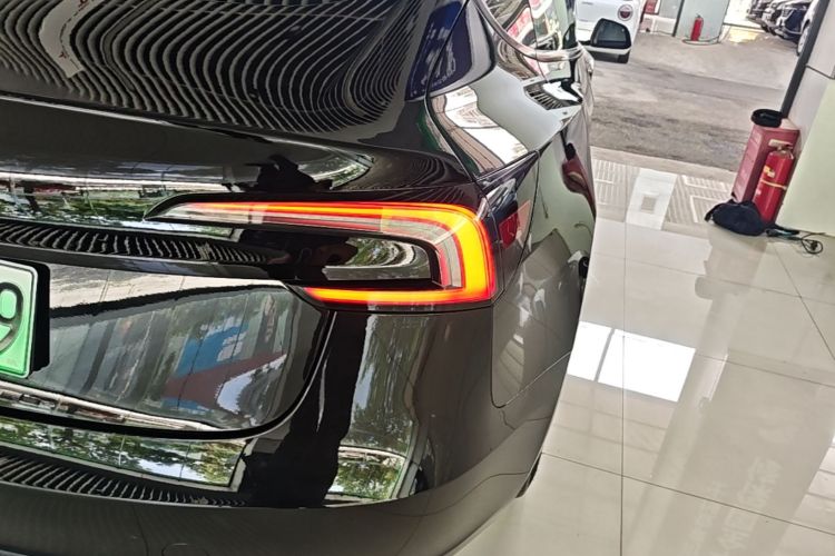 Tesla Model 3 2023 #8 Tesla Model 3 2023 car image #8