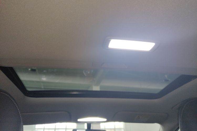 GEELY Emgrand 2022 car image #18