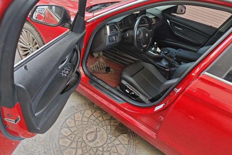 BMW 3 Series 2018 #16 BMW 3 Series 2018 car image #16