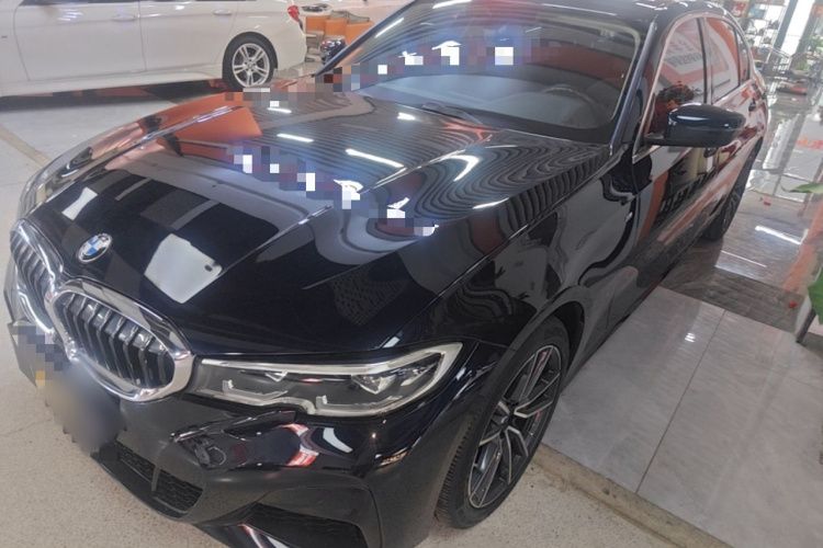 BMW 3 Series 2022 car image #2