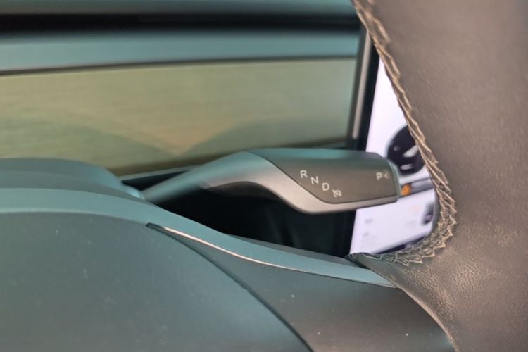 Tesla Model Y 2021 #14 Tesla Model Y 2021 car image #14